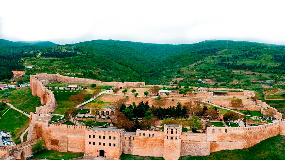 Крепость Нарын-Кала